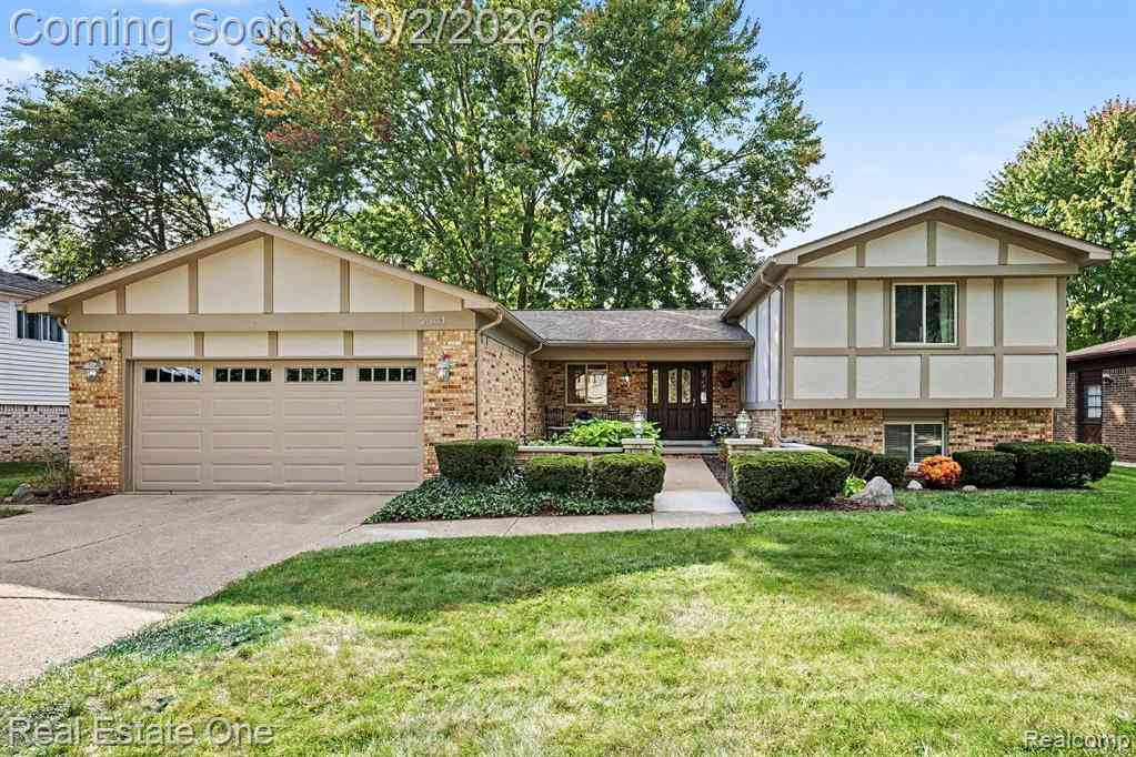 Homes For Sale - 2341 Topaz Drive <br/> Oakland County, Troy, MI 48085