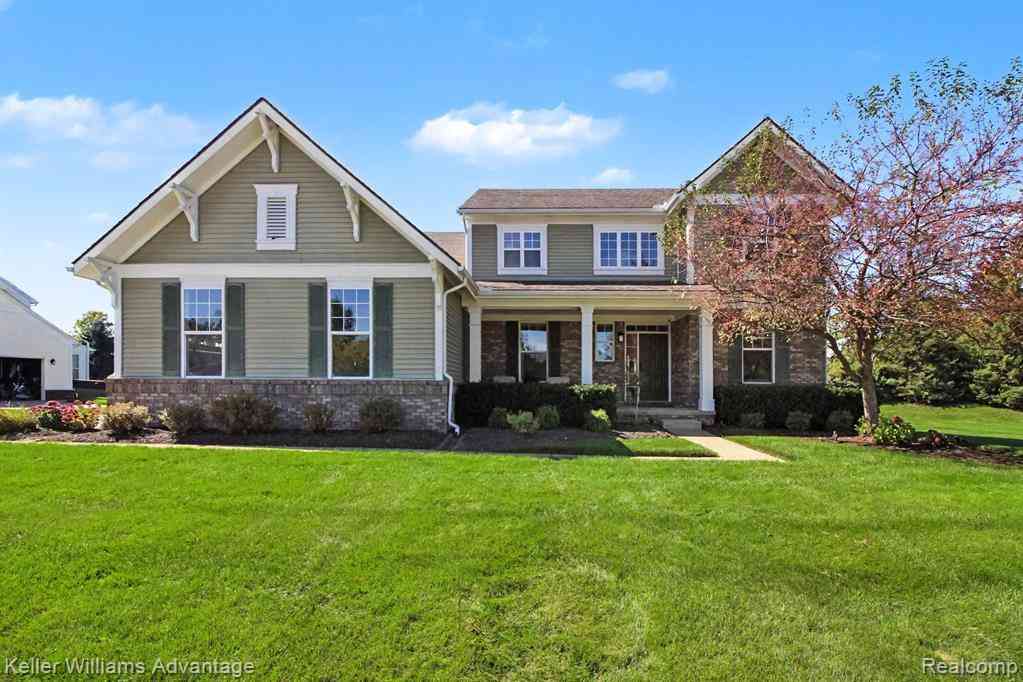 Homes For Sale - 26393 Creekside Drive <br/> Oakland County, New Hudson, MI 48165