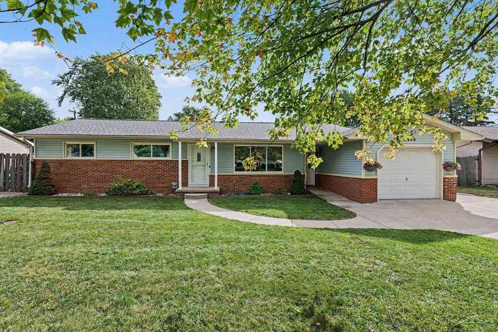 Homes For Sale - 2636 Ashton Drive <br/> Saginaw, MI 48603