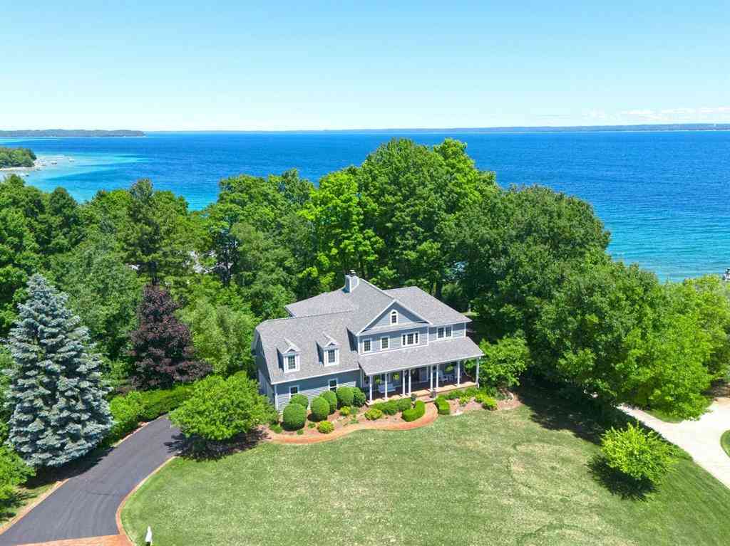 Homes For Sale - 14788 Mallard Drive <br/> Grand Traverse County, Traverse City, MI 49696