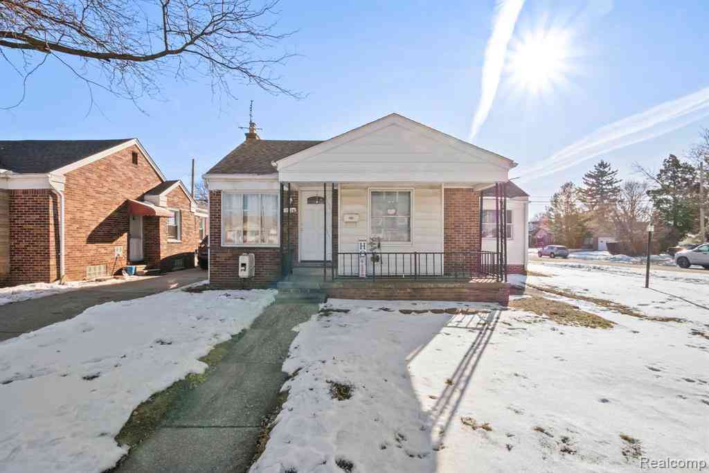 Homes For Sale - 7739 Rosedale Boulevard <br/> Wayne County, Allen Park, MI 48101