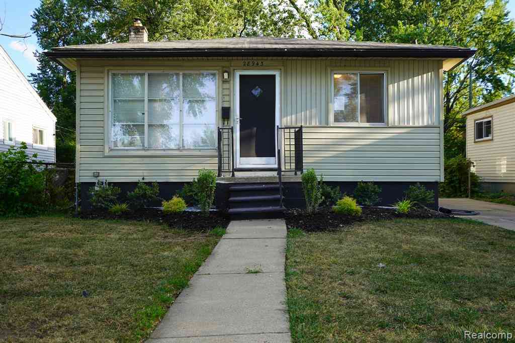 Homes For Sale - 28945 Oakwood Street <br/> Wayne County, Inkster, MI 48141