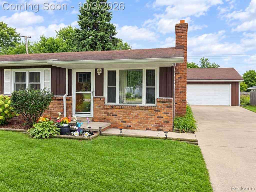 Homes For Sale - 1207 Sunset Street <br/> Monroe, MI 48162
