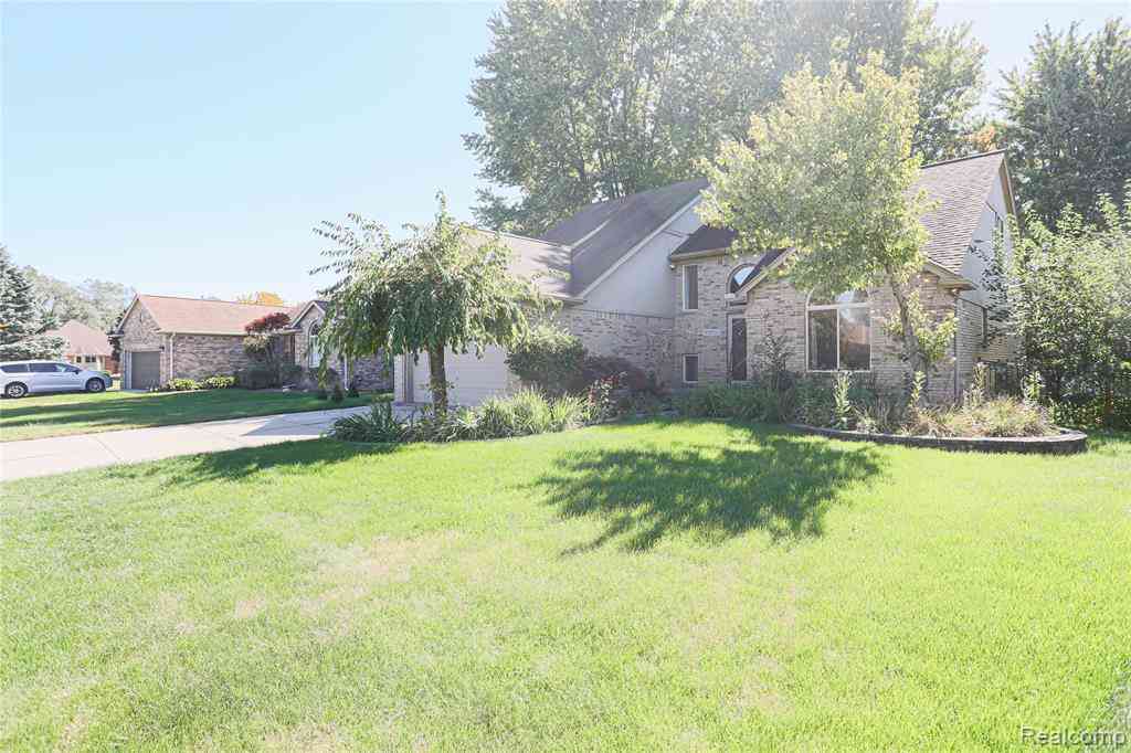 Homes For Sale - 49205 Monte Road <br/> Chesterfield, MI 48047