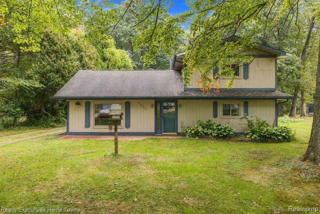 Homes For Sale - 6670 Holland Road <br/> Saint Clair County, Algonac, MI 48001
