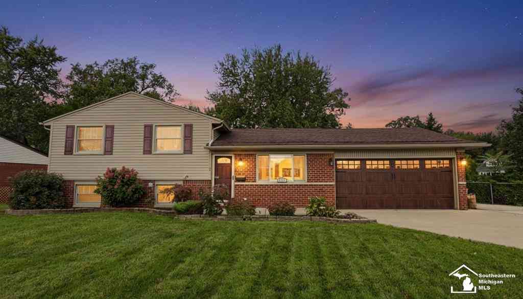 Homes For Sale - 11042 Katherine Street <br/> Taylor, MI 48180
