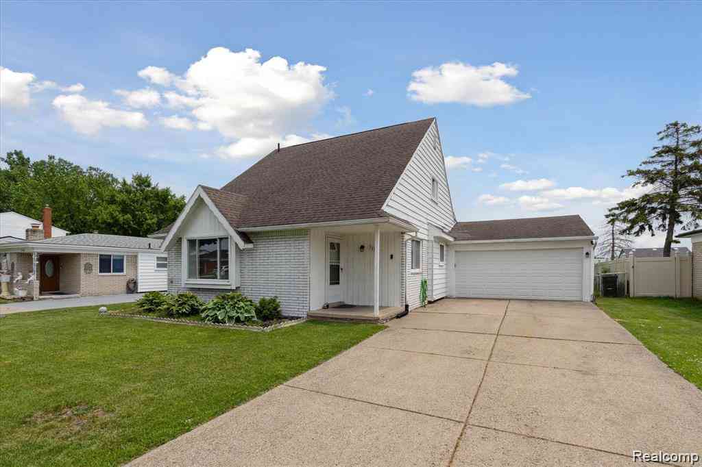 Homes For Sale - 35728 Dunston Drive <br/> Macomb County, Sterling Heights, MI 48310