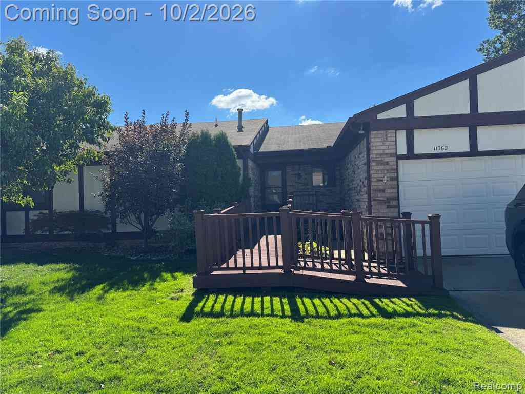 Condo For Sale - 11762 Dorothy Lane <br/> Warren, MI 48093