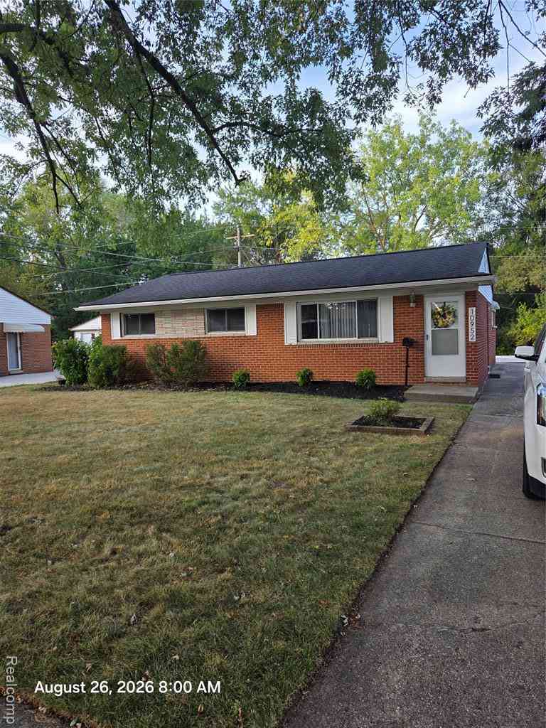 Homes For Sale - 10952 Lesure  <br/> Macomb County, Sterling Heights, MI 48035