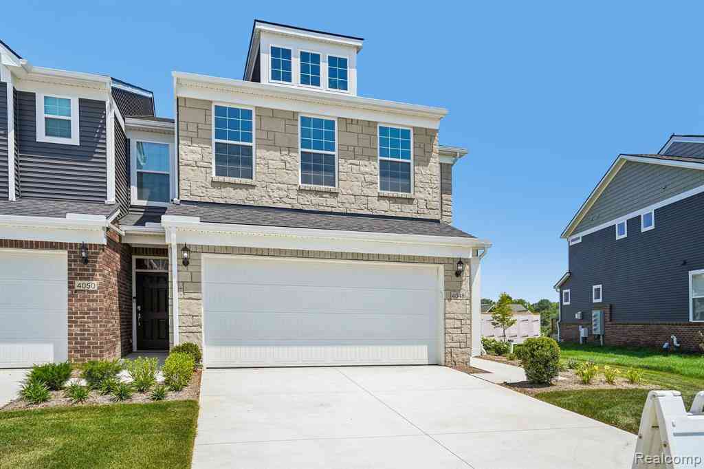 Condo For Sale - 4139 Nottingham Circle <br/> Oakland County, Clarkston, MI 48346