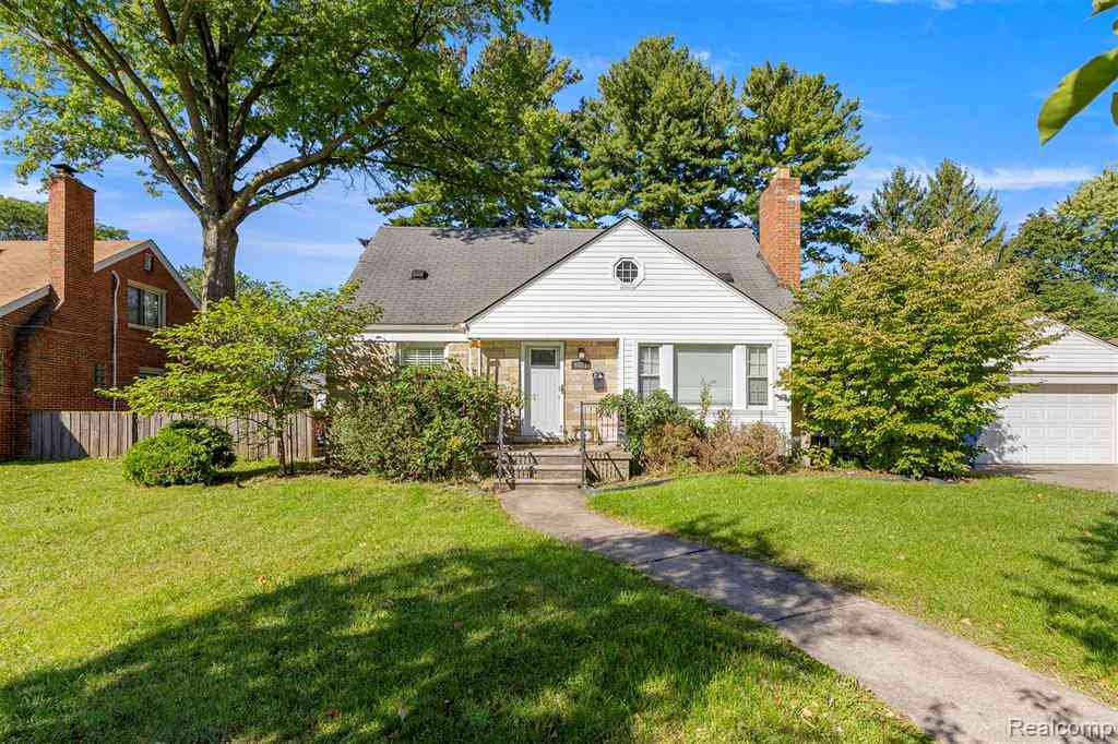 Homes For Rent - 6821 N Lafayette Street <br/> Dearborn Heights, MI 48127