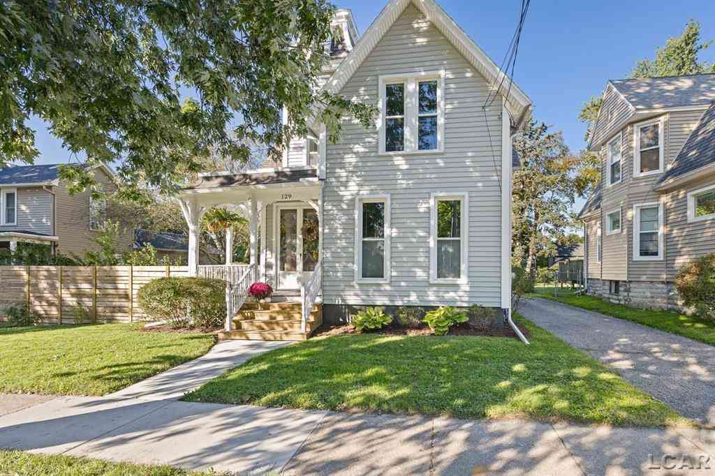 Homes For Sale - 129 E Butler Street <br/> Adrian, MI 49221