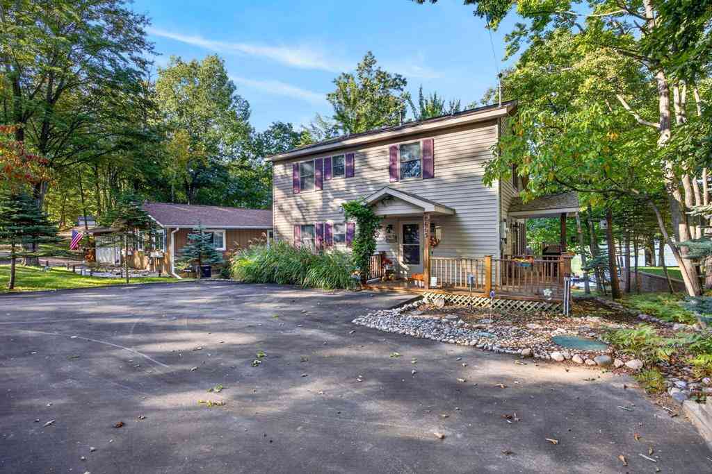 Homes For Sale - 8665 N Island Drive  #2<br/> Canadian Lakes, MI 49346