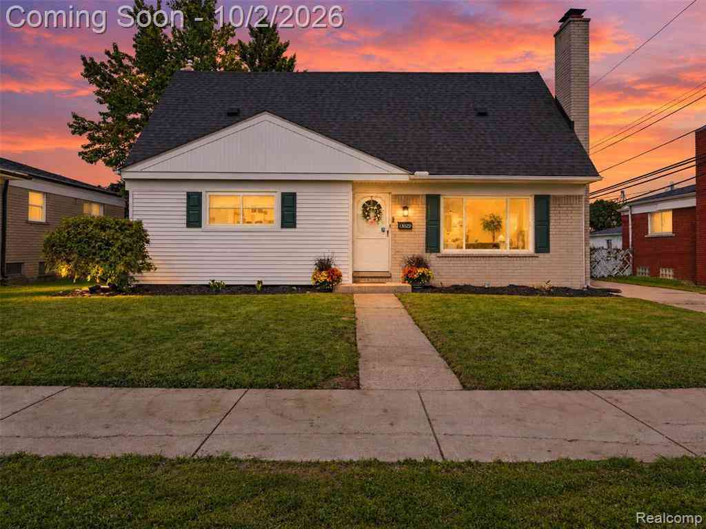 Homes For Sale - 13029 Geoffry Drive <br/> Warren, MI 48088