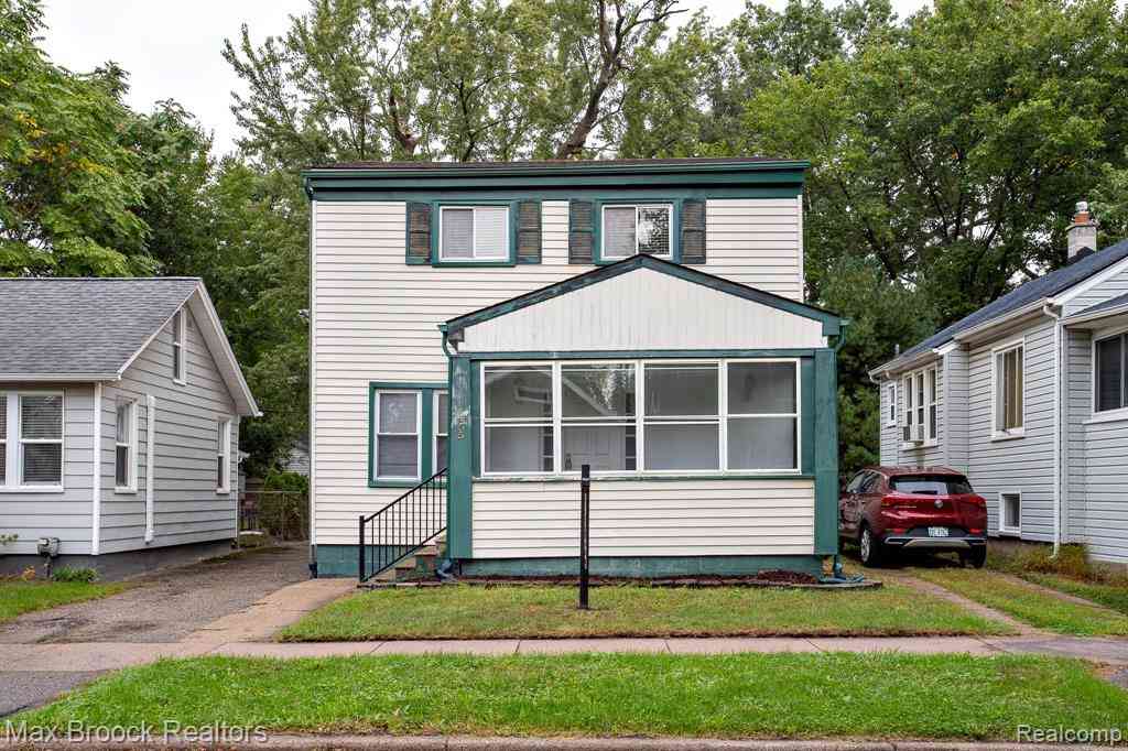 Homes For Sale - 455 E Lewiston Avenue <br/> Oakland County, Ferndale, MI 48220