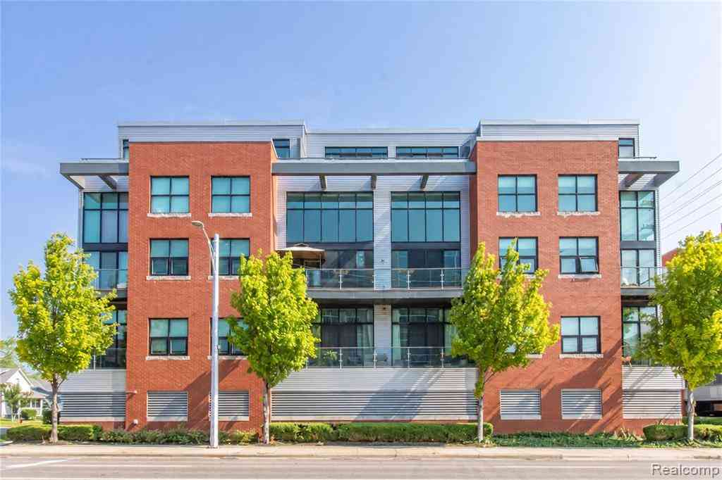 Condo For Sale - 100 Center Street  #302<br/> Oakland County, Royal Oak, MI 48067