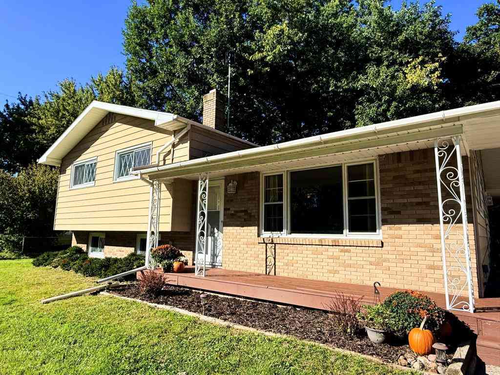 Homes For Sale - 5012 Tressa Drive <br/> Ingham County, Lansing, MI 48910