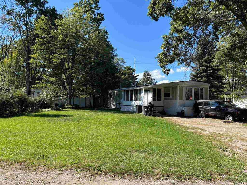 Homes For Sale - 1636 Crescent  <br/> Grand Traverse County, Traverse City, MI 49686