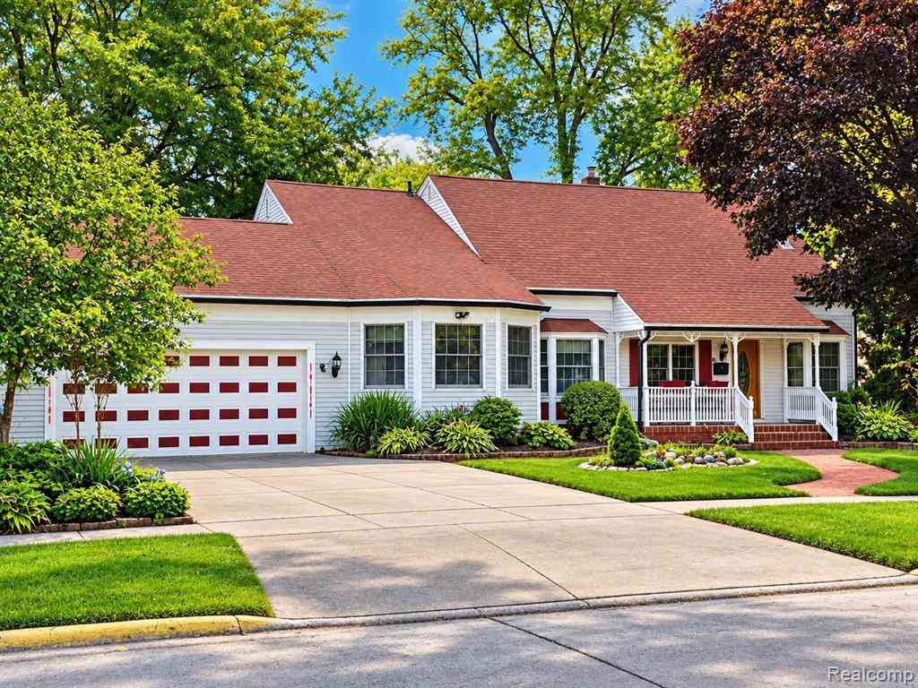 Homes For Sale - 4140 Edgewood Street <br/> Wayne County, Dearborn Heights, MI 48125