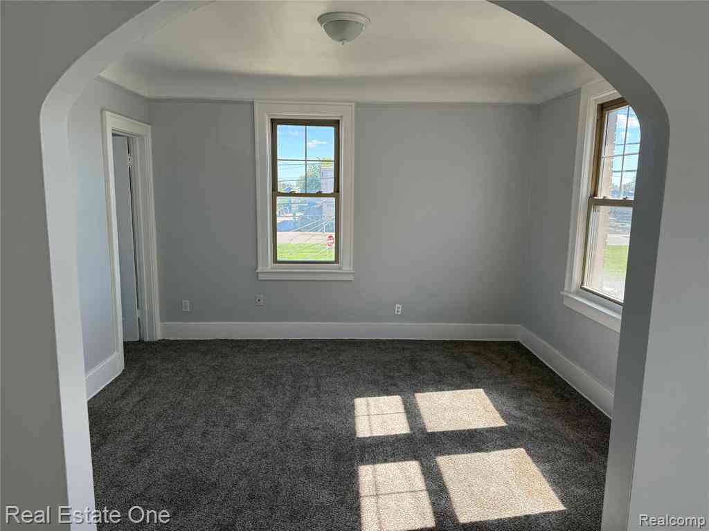 Condo For Rent - 4700 Curtis Street  #2E<br/> Wayne County, Dearborn, MI 48126