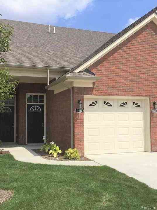 Condo For Rent - 14342 Shadywood Drive <br/> Macomb County, Sterling Heights, MI 48312