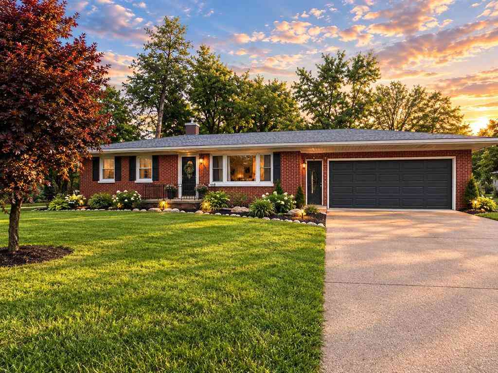 Homes For Sale - 308 N Phelps Street <br/> Decatur, MI 49045
