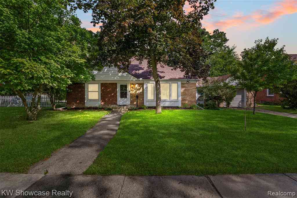 Homes For Sale - 15086 Delaware Avenue <br/> Redford, MI 48239