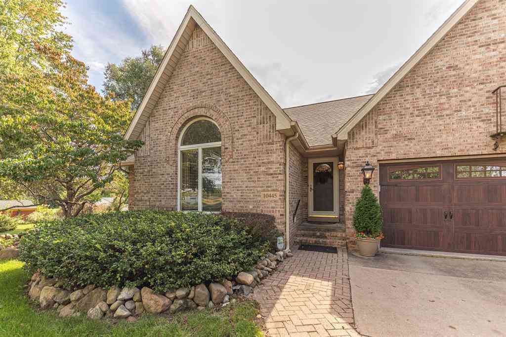 Homes For Sale - 10445 E Stony Creek Road <br/> Milan, MI 48160