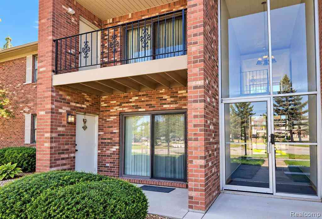 Condo For Rent - 15153 Seagull Drive <br/> Macomb County, Sterling Heights, MI 48313