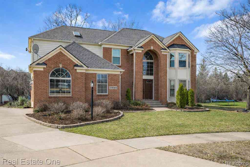 Homes For Sale - 2590 Oakham Court <br/> Canton, MI 48188