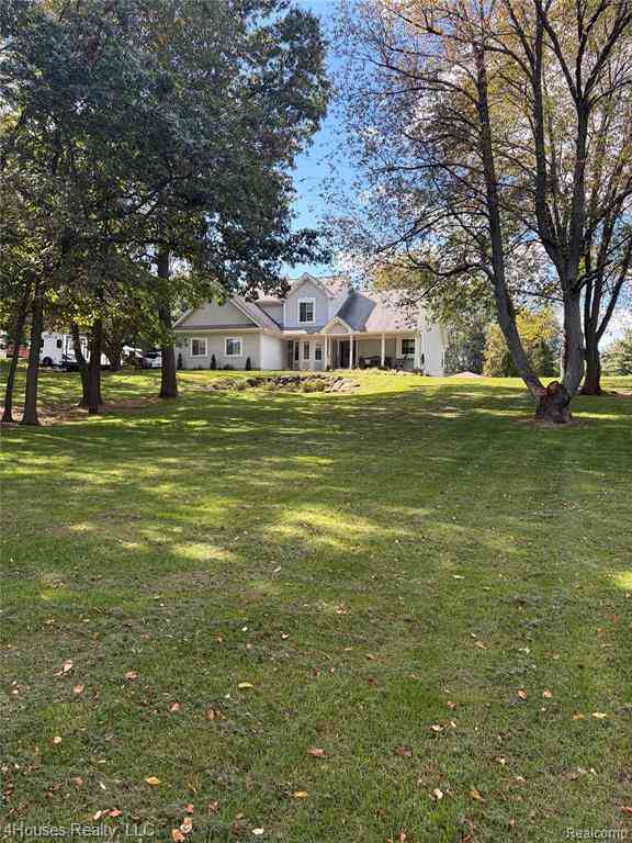 Homes For Sale - 10136 Cedar Knoll Court <br/> Oakland County, Clarkston, MI 48348
