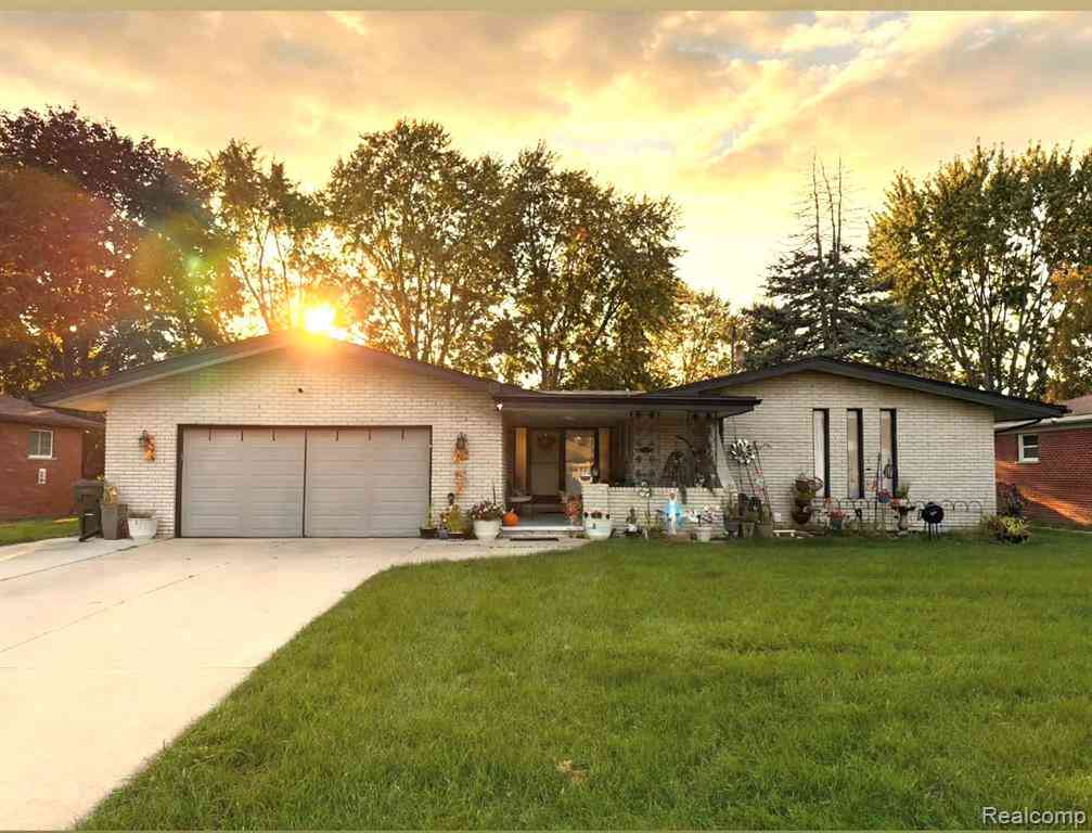 Homes For Sale - 38233 Medville Drive <br/> Sterling Heights, MI 48312