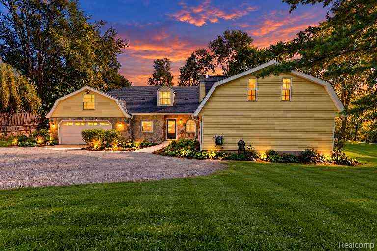 Homes For Rent - 45819 7 Mile Road <br/> Northville, MI 48167