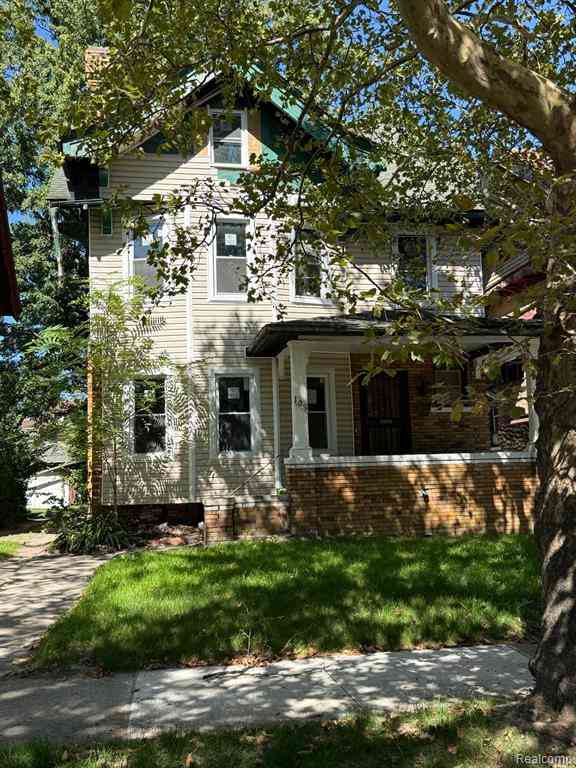 Homes For Sale - 109 Massachusetts Street <br/> Highland Park, MI 48203