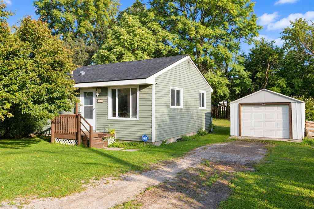 Homes For Sale - 3259 Berent Street <br/> Burton, MI 48529