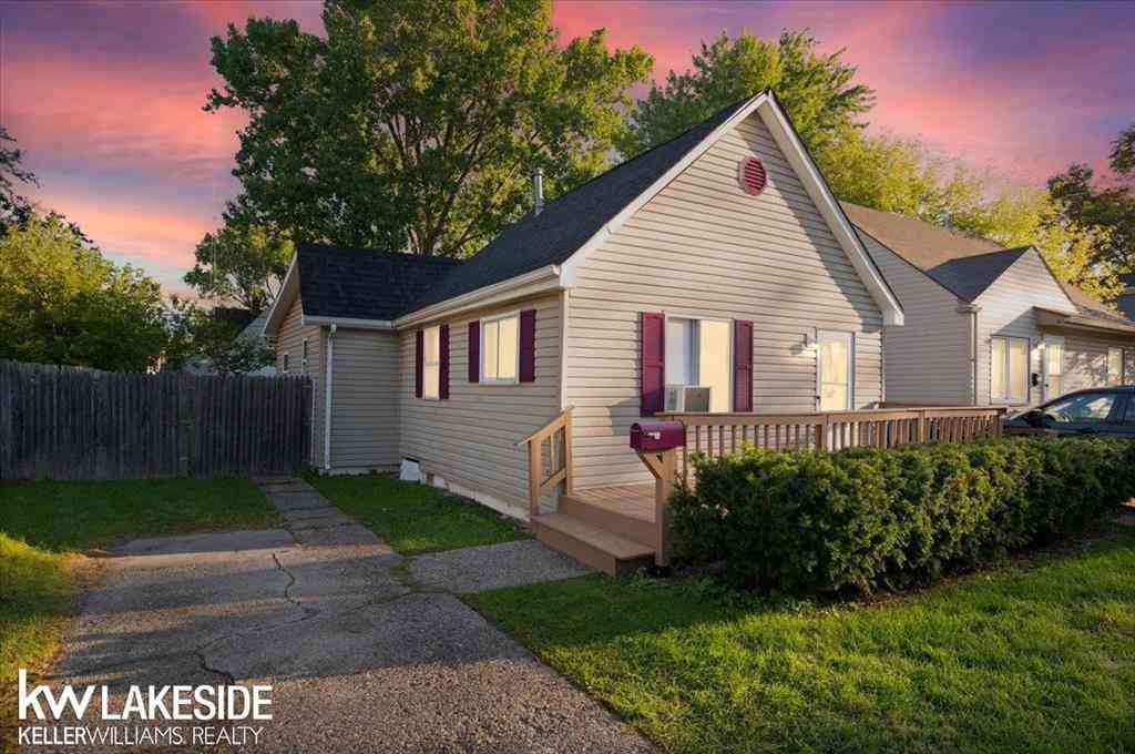 Homes For Sale - 8439 Continental Avenue <br/> Warren, MI 48089