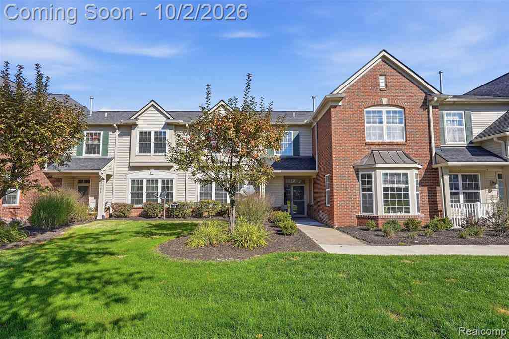 Condo For Sale - 4293 Hampton Ridge Boulevard <br/> Howell, MI 48843