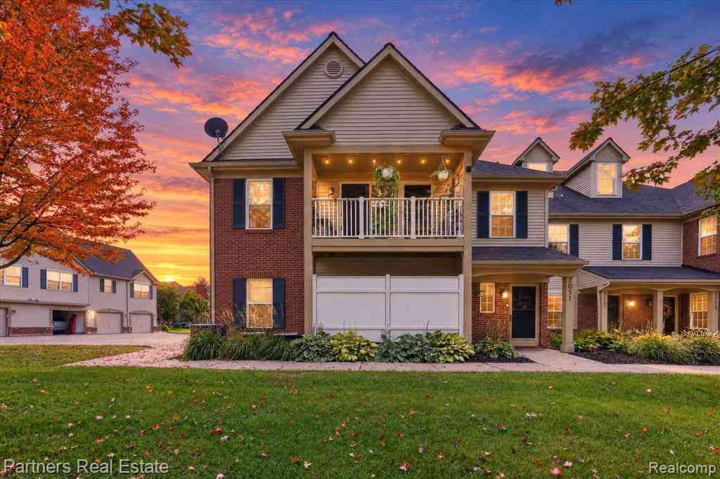 Condo For Sale - 4051 Hampton Ridge Boulevard <br/> Howell, MI 48843