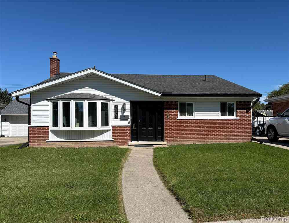 Homes For Sale - 2804 Dunlop Street <br/> Trenton, MI 48183