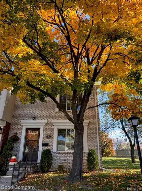 Condo For Rent - 1872 Newporte Court <br/> Royal Oak, MI 48073