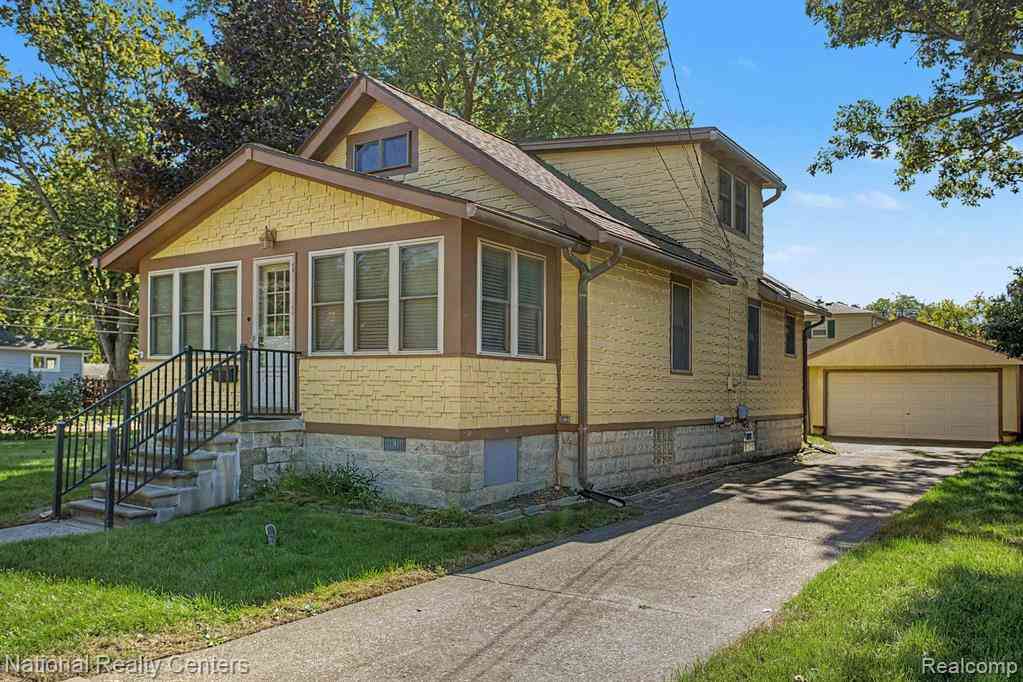 Homes For Sale - 419 John M Avenue <br/> Oakland County, Clawson, MI 48017