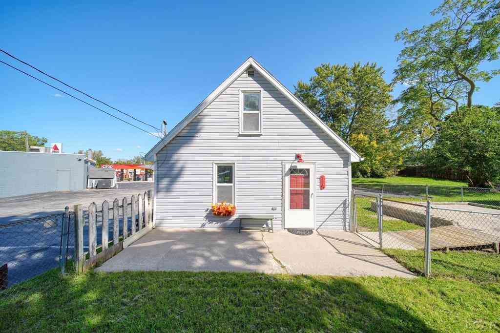 Homes For Sale - 115 Seeley Street <br/> Adrian, MI 49221