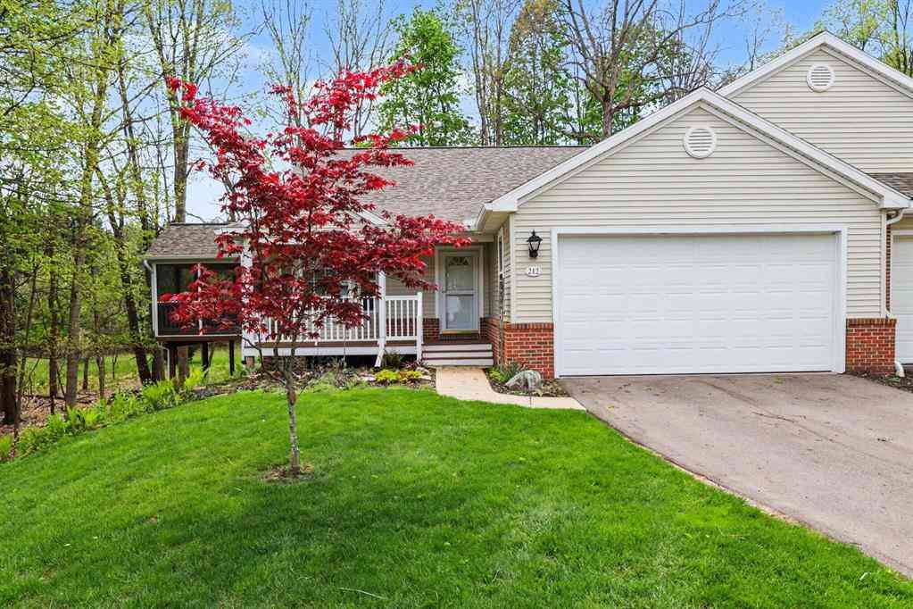 Condo For Sale - 212 Chauncey Court <br/> Marshall, MI 49068
