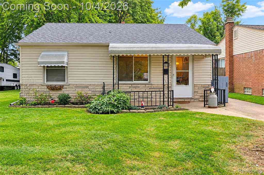 Homes For Sale - 5910 Harrison Street <br/> Garden City, MI 48135