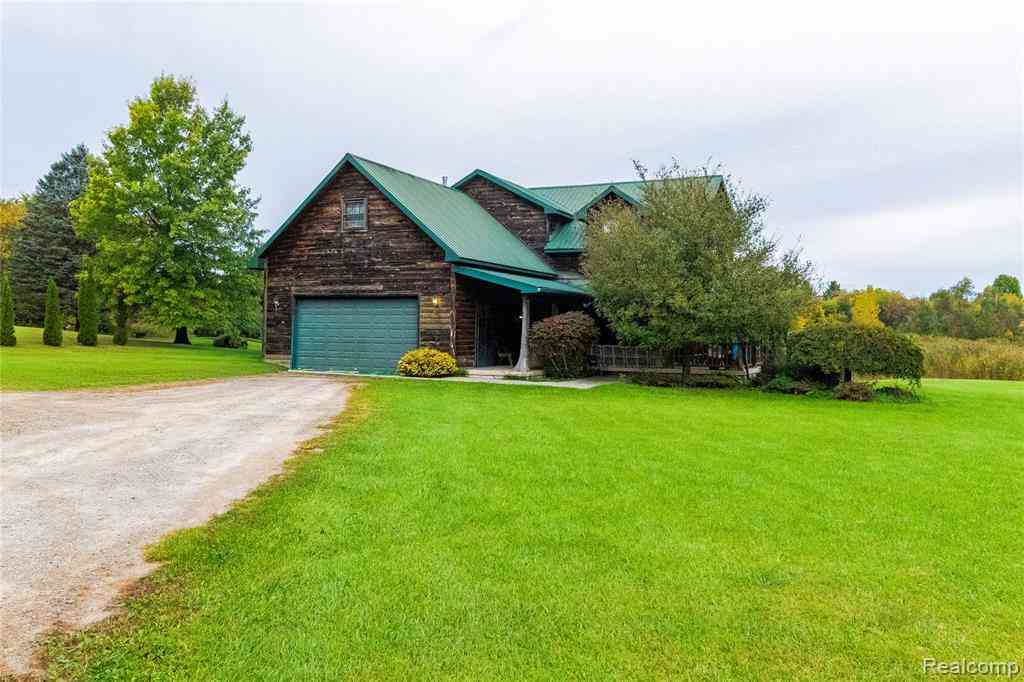 Homes For Sale - 5040 Hemingway Lake Road <br/> Lapeer County, Otter Lake, MI 48464