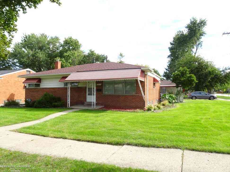 Homes For Sale - 28014 Lorraine Avenue <br/> Macomb County, Warren, MI 48093