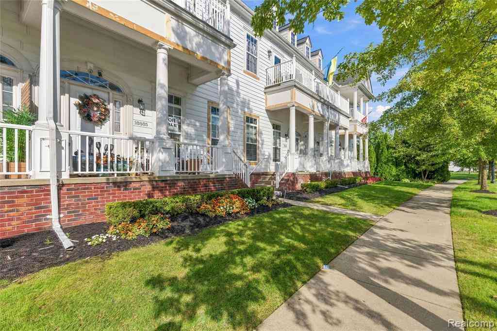 Condo For Sale - 18885 Johannes Street <br/> Macomb County, Macomb, MI 48042