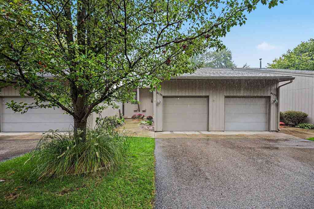 Condo For Sale - 4753 Rockvalley Drive Ne NE<br/> Grand Rapids, MI 49525