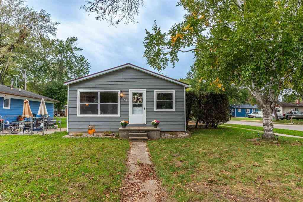 Homes For Sale - 549 Edwards Street <br/> Saint Clair County, Algonac, MI 48001
