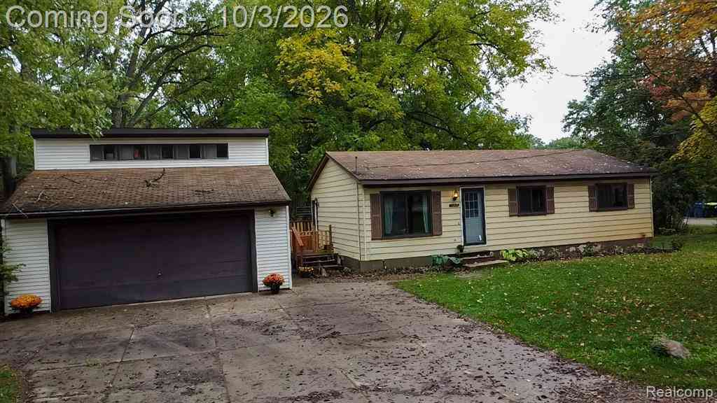 Homes For Sale - 1205 Ennest Boulevard <br/> Oakland County, White Lake, MI 48386